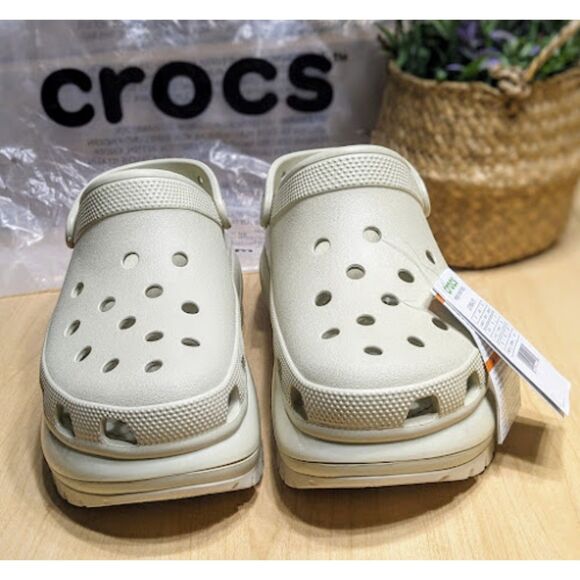 CROCS Mega Crush Platform Clogs Women's Size 10 NWT in Bone color - Picture 5 of 13